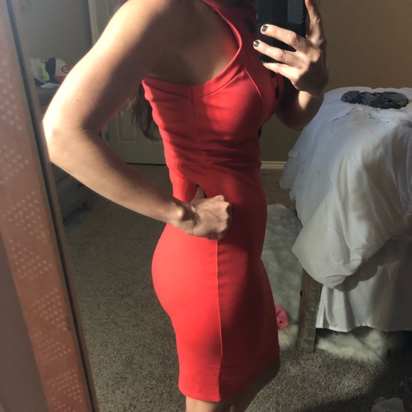 Halter Coral bodycon dress size medium - Picture 4 of 8